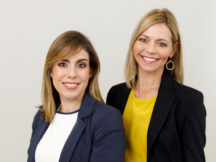 Dr Liza Street and Taryn Uhlmann, Ajuda